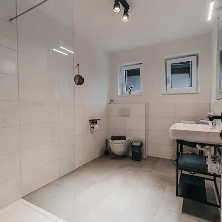 Seeblick Homes 3*